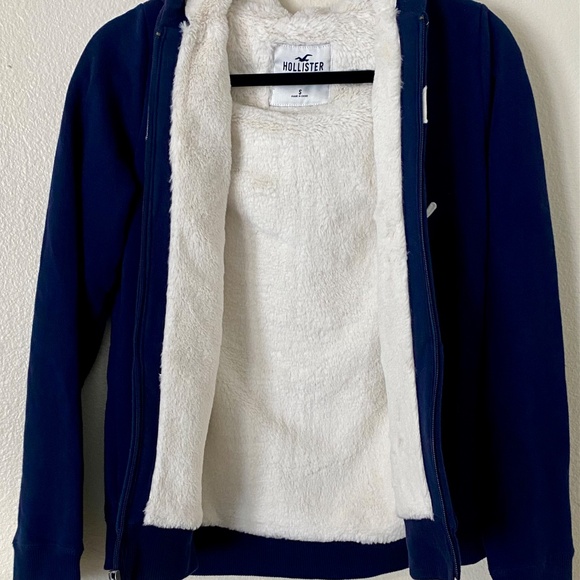 Hollister Hoodie - Picture 5 of 8